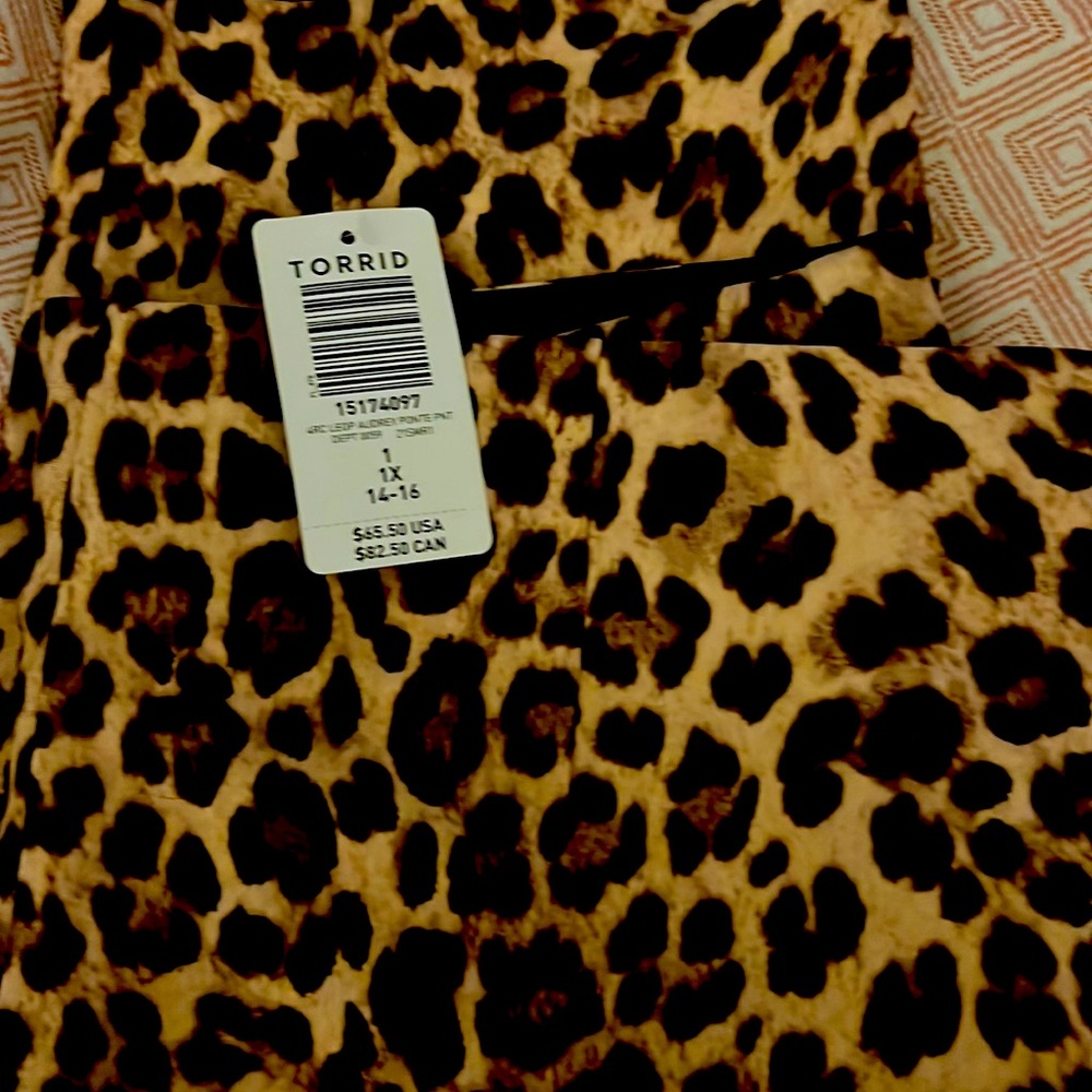Brand new animal print legging